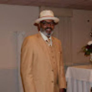 Meet your Posher, Kenneth